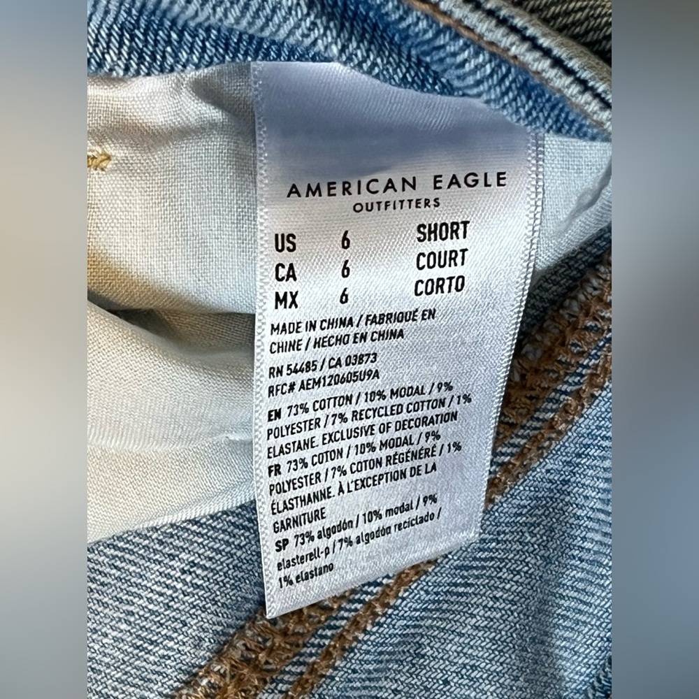 American Eagle Stretch Women’s Distressed Light Blue Mom Jeans Size 6 Short - Picture 10 of 14